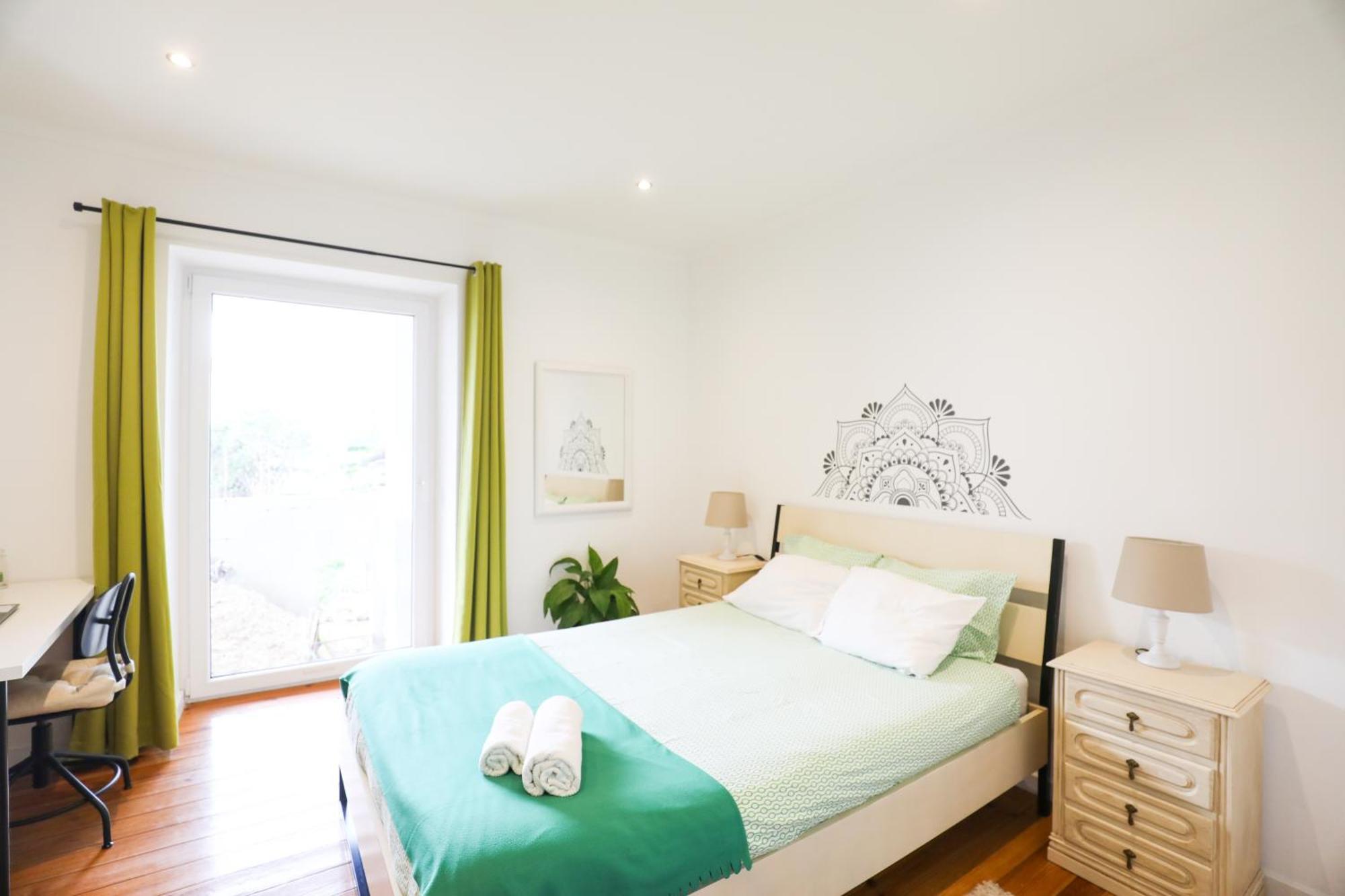 Palette 3br With Terrace And Patio Apartment *