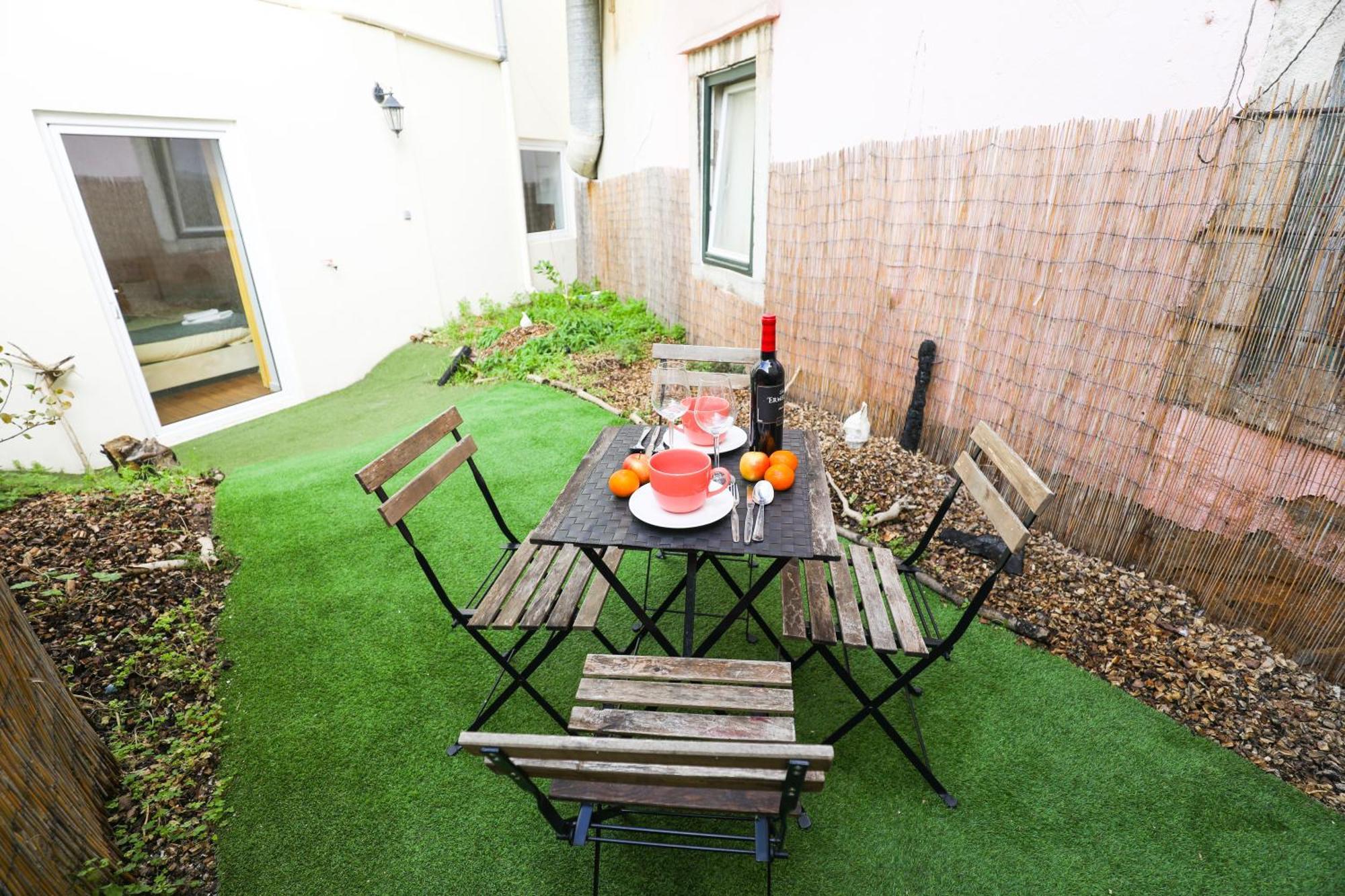 Palette 3br With Terrace And Patio Lisbon