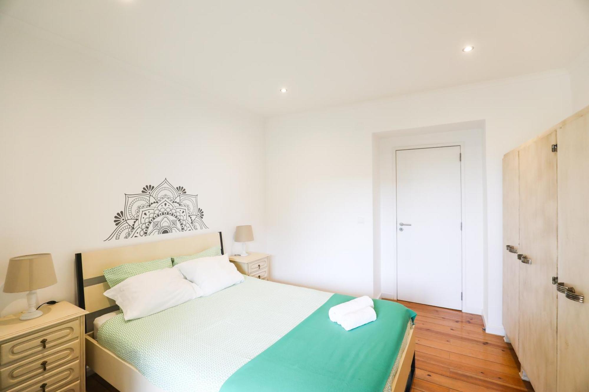Palette 3br With Terrace And Patio Apartment
